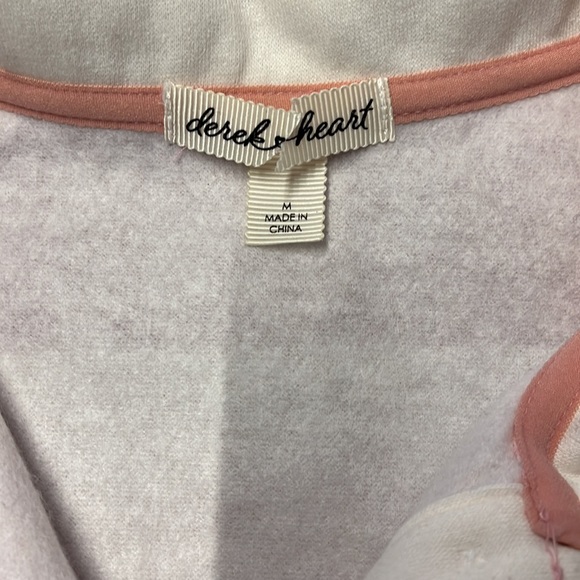 Derek Heart Crop Rugby Top (M) - Picture 3 of 4